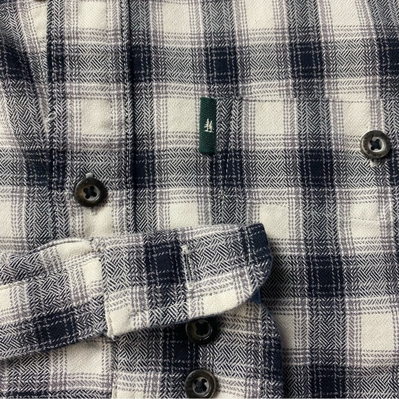 G.H. BASS & CO Men's Plaid Long Sleeve Shirt Size Small - Picture 5 of 9